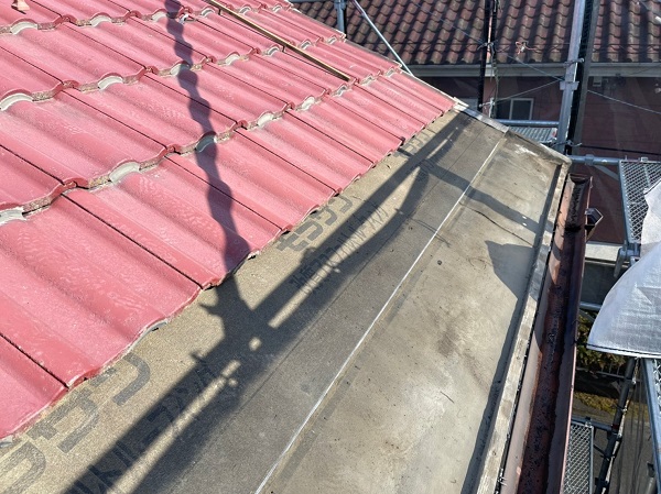 鳴門市　S様邸　屋根伏せ替え・屋根塗装・外壁塗装　改質アスファルトルーフィング (2)