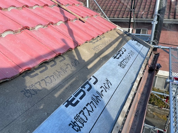 鳴門市　S様邸　屋根伏せ替え・屋根塗装・外壁塗装　改質アスファルトルーフィング (3)